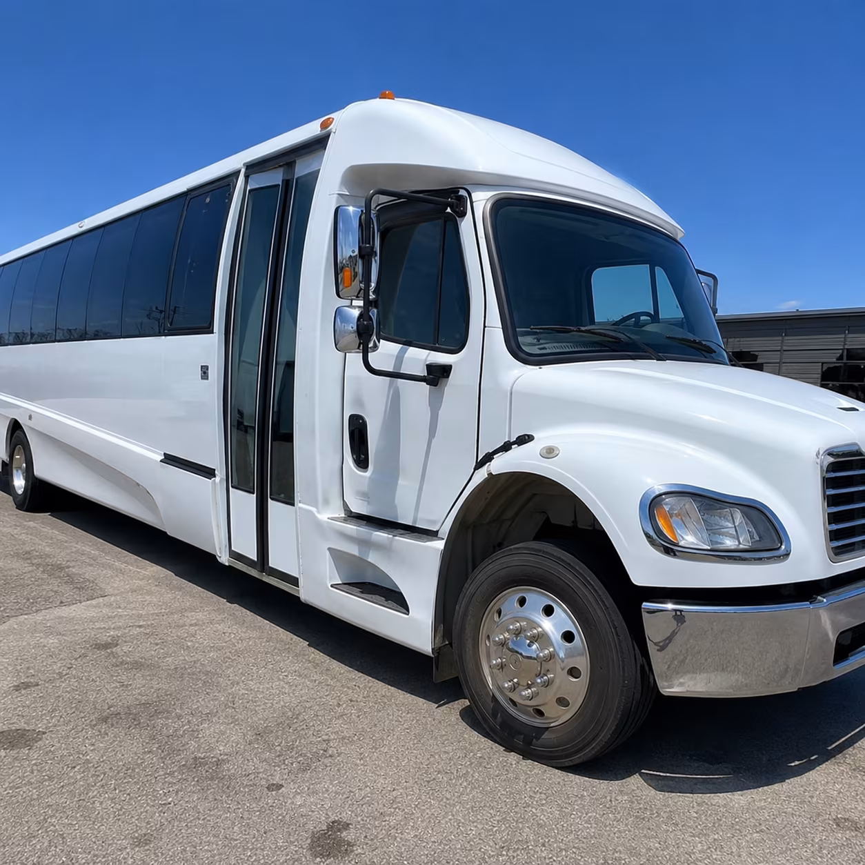 brooklyn park military and government shuttle services in brooklyn park