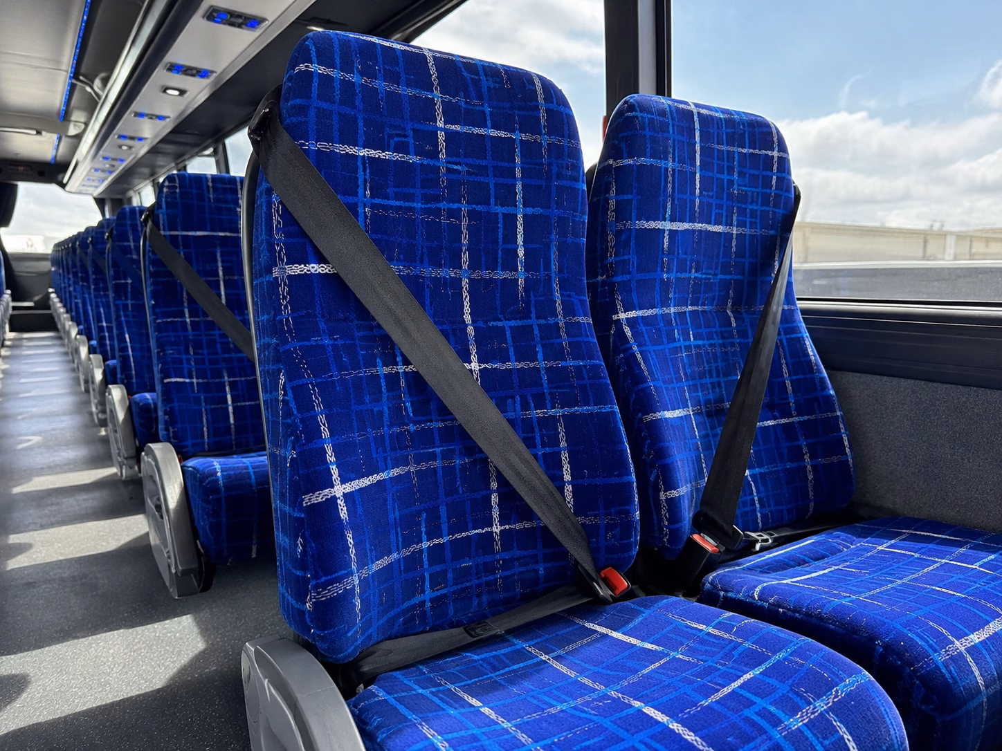 corporate group transportation to mystic lake center and twin cities event venues
