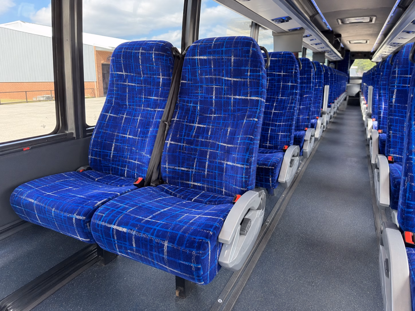 lakeville rent a long distance charter bus in lakeville
