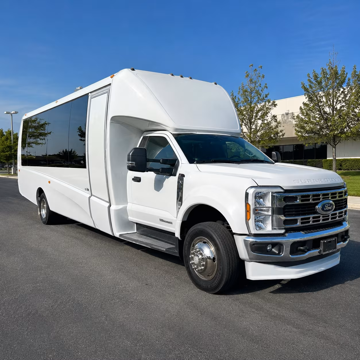 minneapolis bus rentals for trade shows and conferences