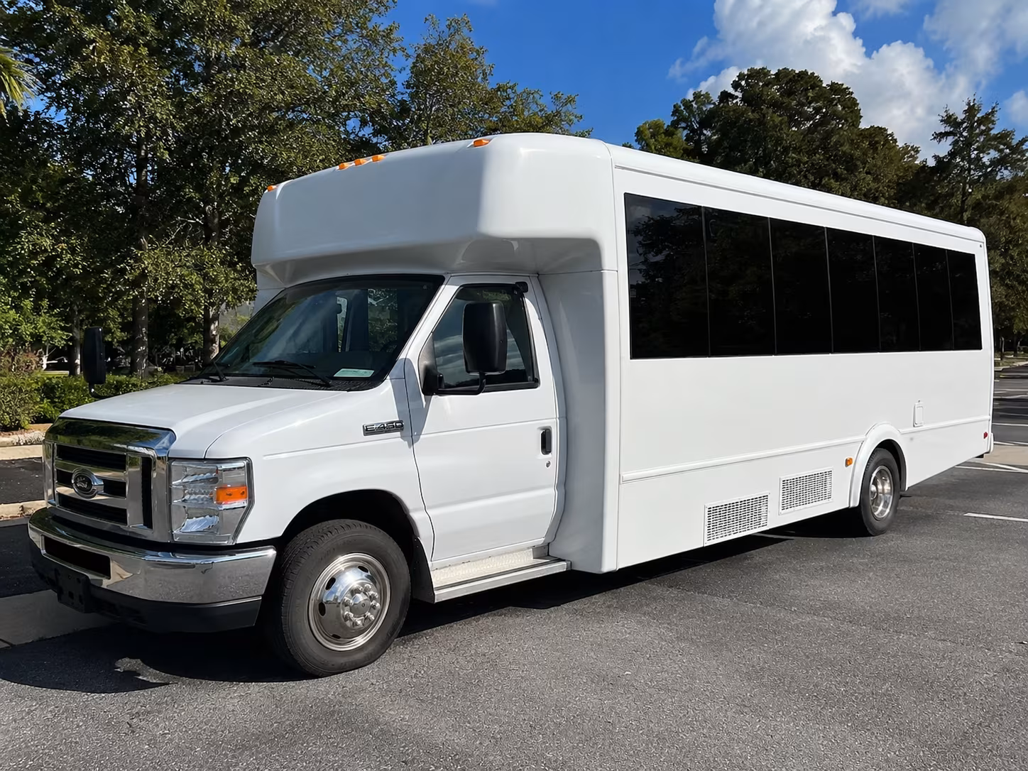 minneapolis bus rentals