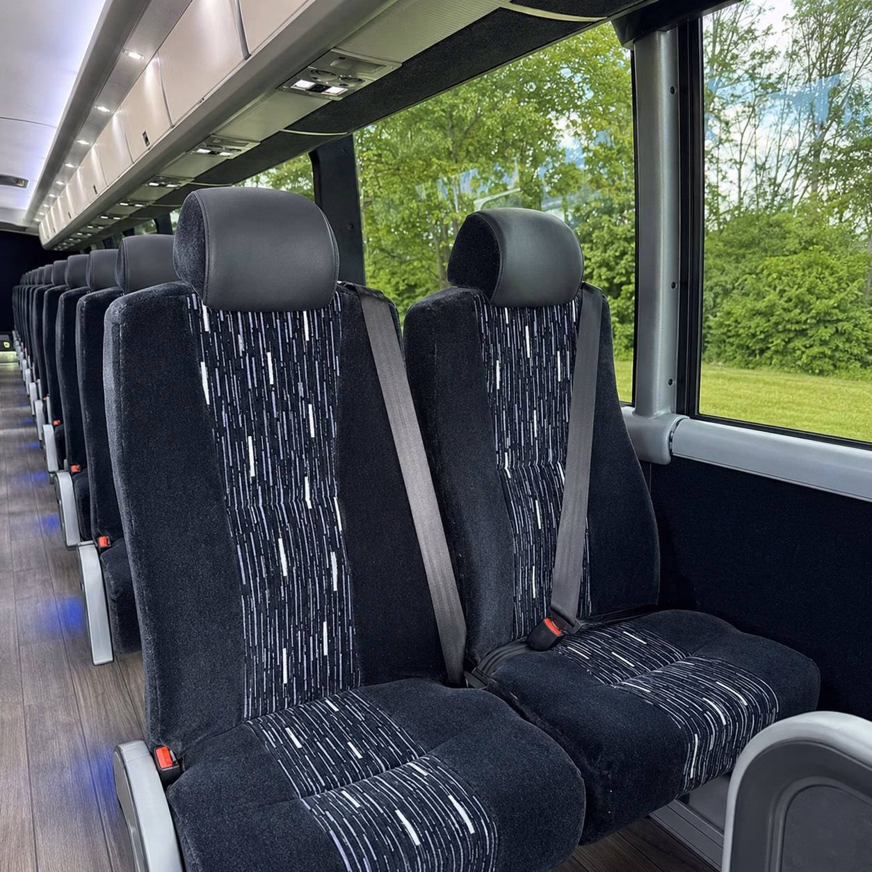 minneapolis charter bus transportation to minneapolis concerts and festivals