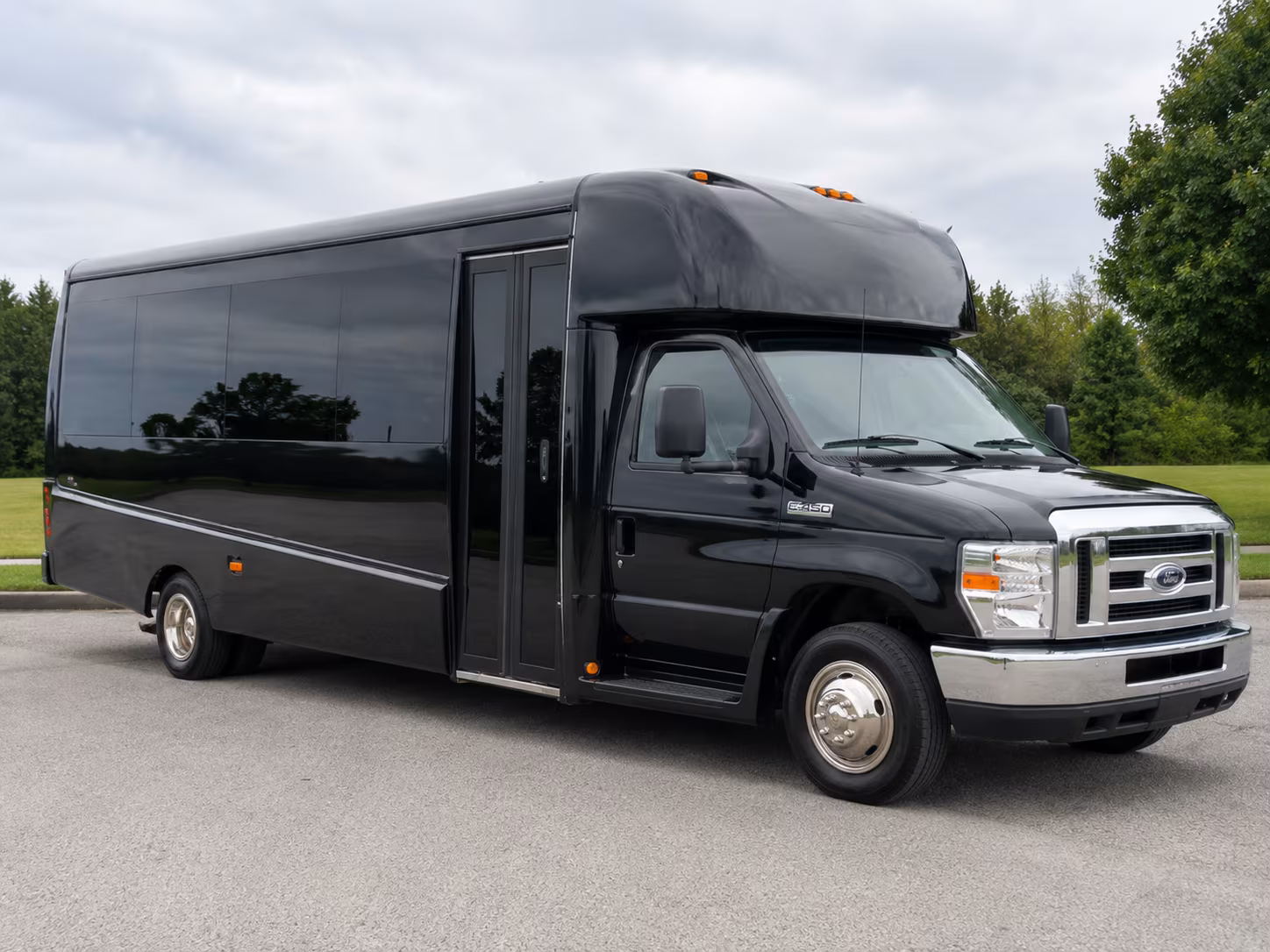 plymouth timely airport transportation for plymouth groups