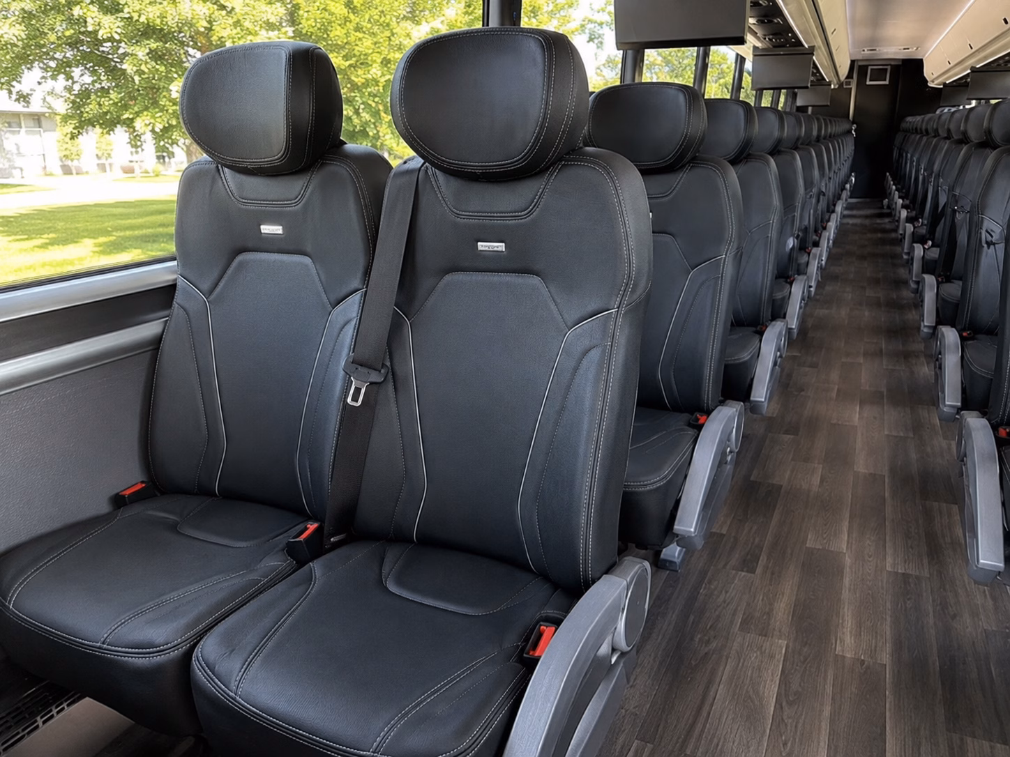 woodbury travel to woodbury concerts with a charter bus rental
